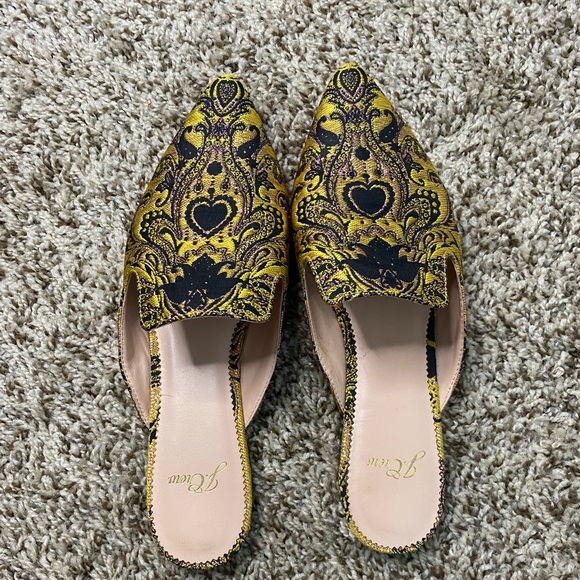 JCrew Pointed Toe Slides - Picture 3 of 8